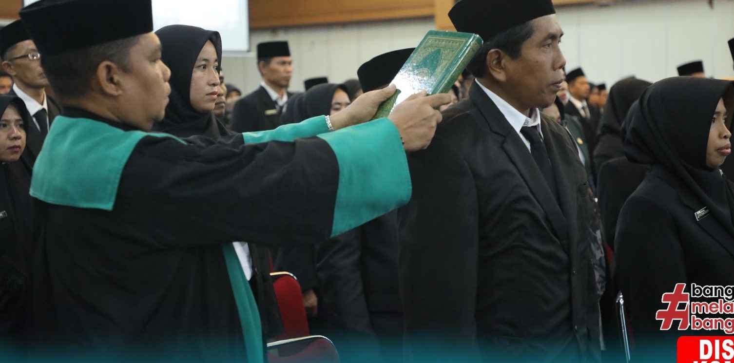Majukan Pendidikan, Pemkab Rohul Gelar Pelantikan dan Pengambilan Sumpah/Janji Jabatan Fungsional Guru